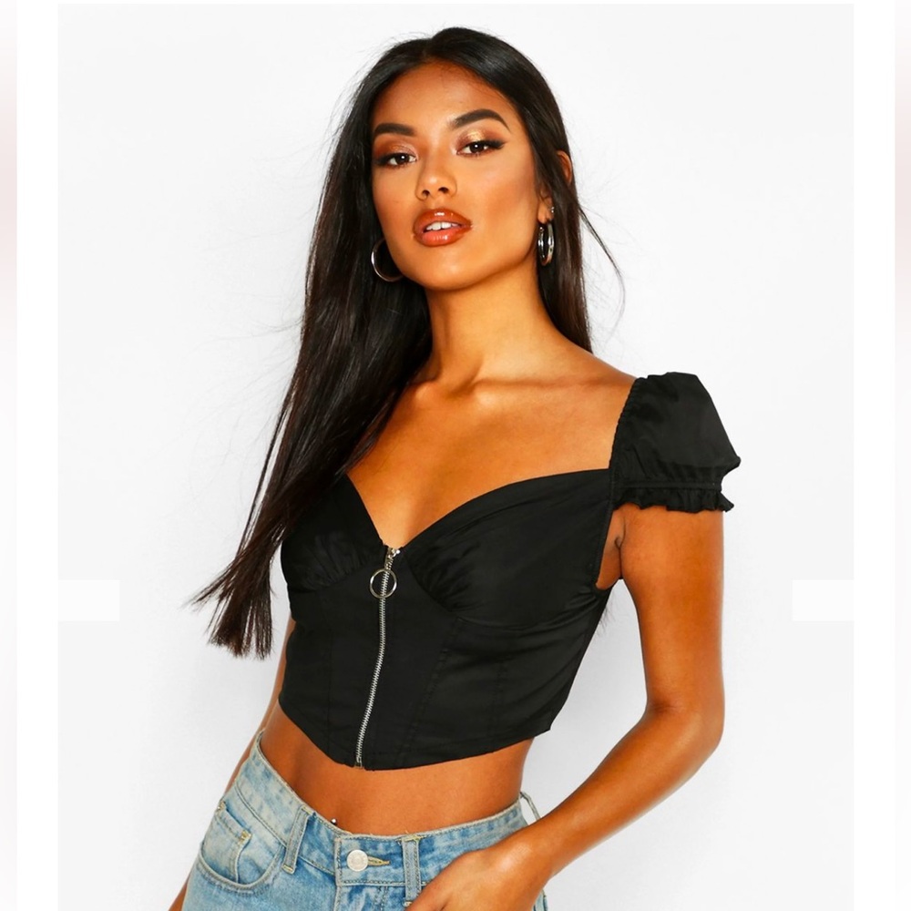 NWT White Fox Boutique “What About Love” Zip Front Black Peasant Crop Top 🖤